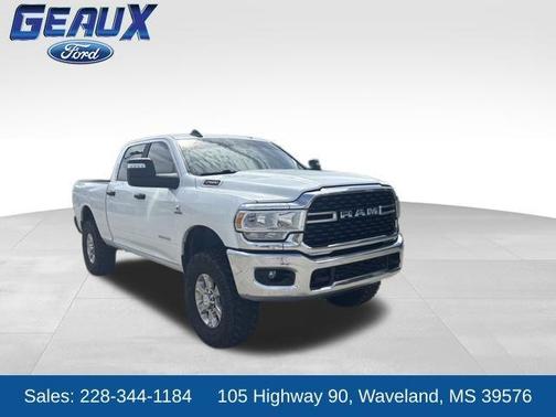 Bright White Clearcoat 2024 RAM 2500 Big Horn