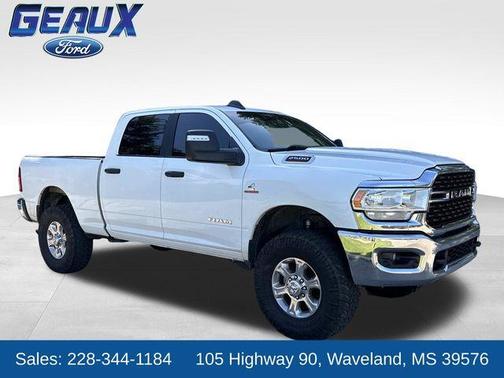Bright White Clearcoat 2024 RAM 2500 Big Horn