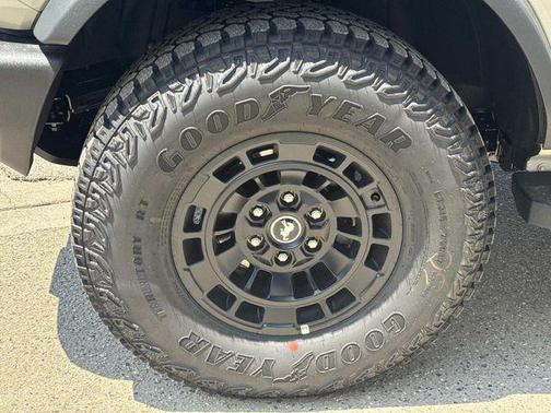 Desert Sand 2026 Ford Bronco Base