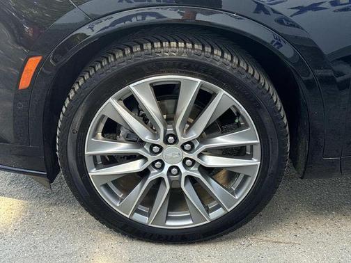 Stellar Black Metallic 2021 Cadillac XT6 Sport AWD