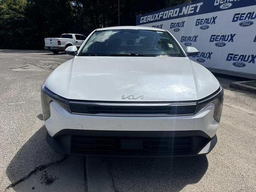 Snow White Pearl 2025 Kia K4