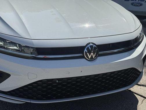 Pure White 2025 Volkswagen Jetta 1.5T S
