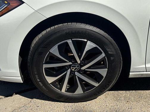Pure White 2025 Volkswagen Jetta 1.5T S