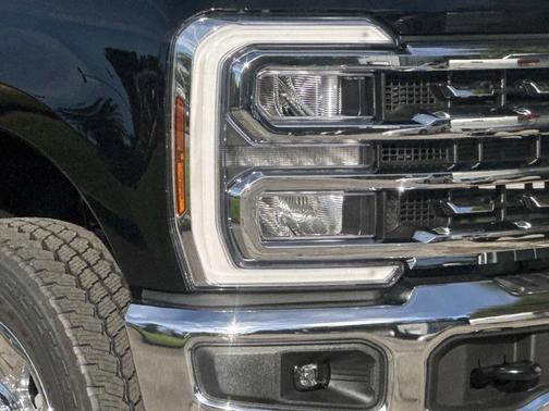 Agate Black Metallic 2027 Ford F-250 Lariat