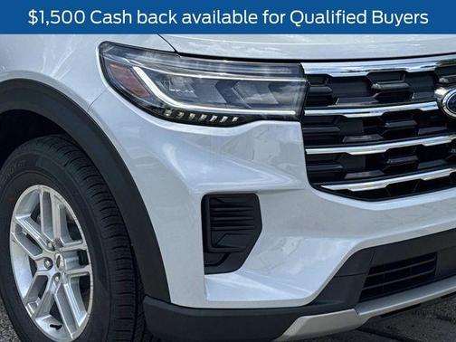 White Metallic 2026 Ford Explorer Active