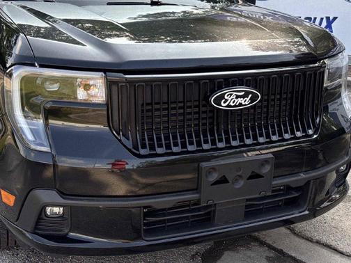 Shadow Black 2025 Ford Maverick Lobo Standard