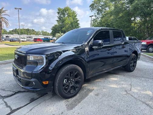 Shadow Black 2025 Ford Maverick Lobo Standard
