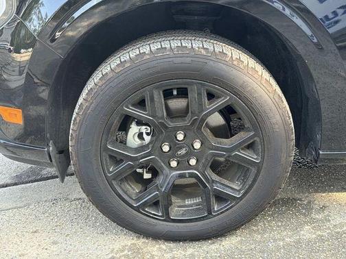 Shadow Black 2025 Ford Maverick Lobo Standard