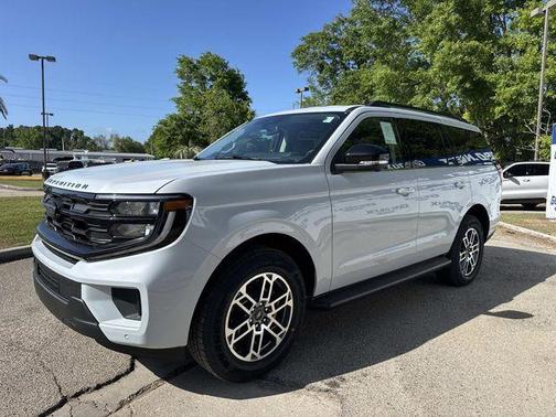 Silver Metallic 2026 Ford Expedition Active