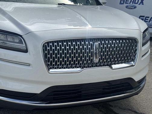 White Metallic 2023 Lincoln Nautilus Reserve