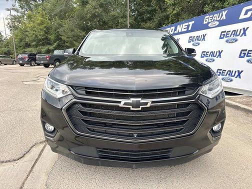 Black Metallic 2021 Chevrolet Traverse Premier