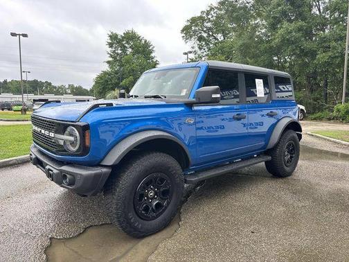 Velocity Blue Metallic 2023 Ford Bronco Wildtrak