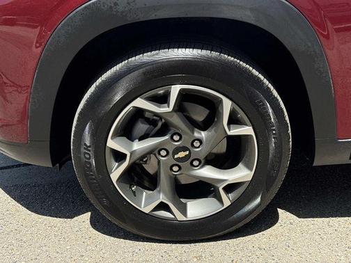 Crimson Metallic 2025 Chevrolet Trax LT