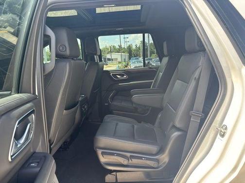 Iridescent Pearl Tricoat 2023 Chevrolet Tahoe Z71