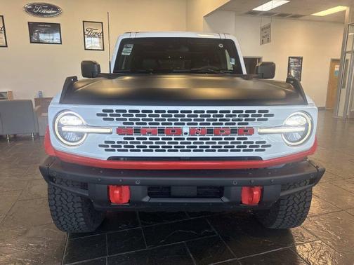 Oxford White 2026 Ford Bronco Stroppe Edition