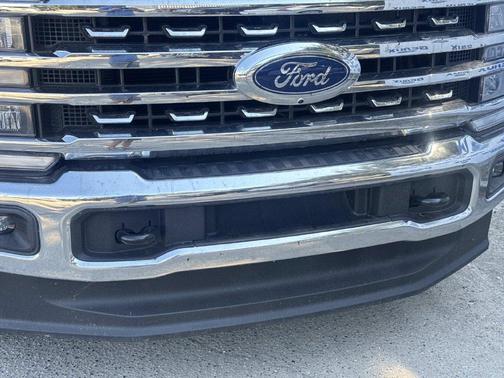 Black Metallic 2026 Ford F-250 Lariat
