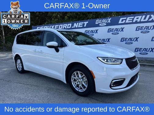 Bright White Clearcoat 2023 Chrysler Pacifica Touring-L