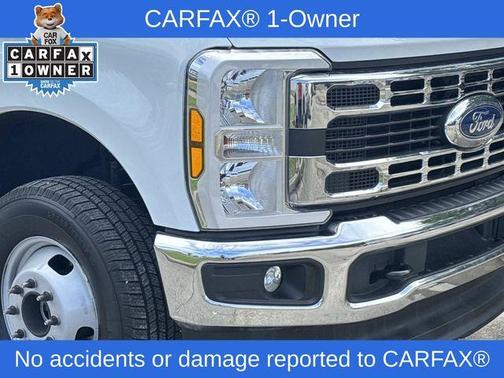 Oxford White 2025 Ford F-350 XLT