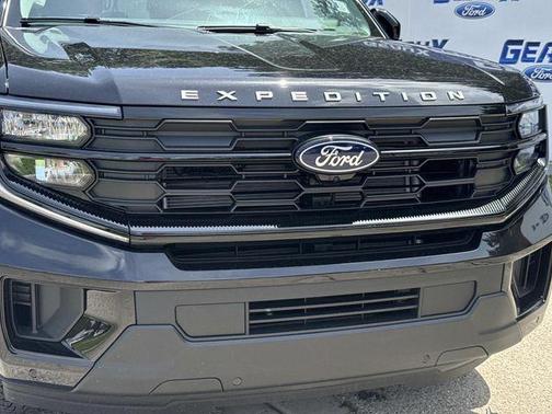 Black Metallic 2026 Ford Expedition Active