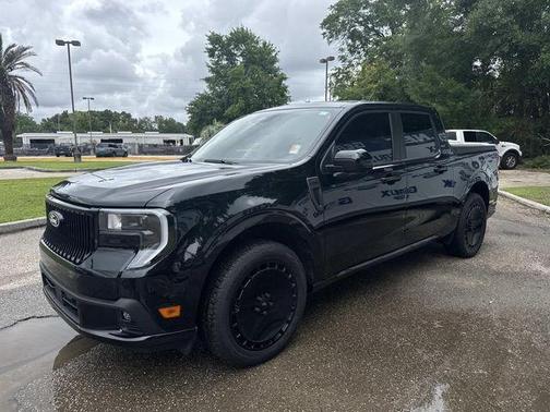 Shadow Black 2025 Ford Maverick Lobo Standard