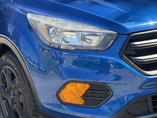 Lightning Blue Metallic 2018 Ford Escape S
