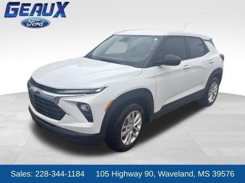 Summit White 2026 Chevrolet Trailblazer LS