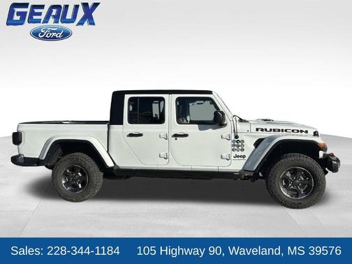 Bright White Clearcoat 2023 Jeep Gladiator Rubicon