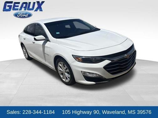 White 2019 Chevrolet Malibu LT