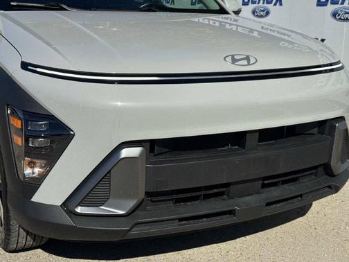 Cyber Gray Metallic 2025 Hyundai KONA SEL