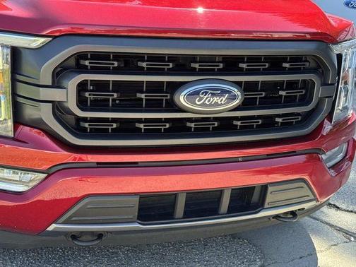 Rapid Red Metallic Tinted Clearcoat 2021 Ford F-150 XLT