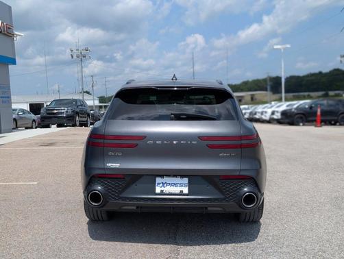Melbourne Gray 2022 Genesis GV70 3.5T Sport