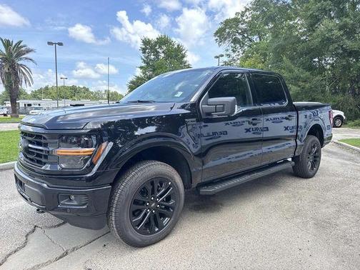 Black Metallic 2026 Ford F-150 XLT