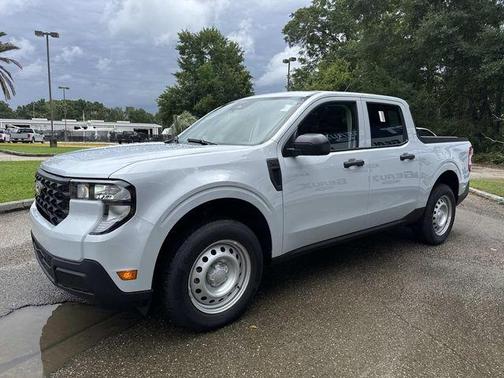 White Metallic 2026 Ford Maverick XL