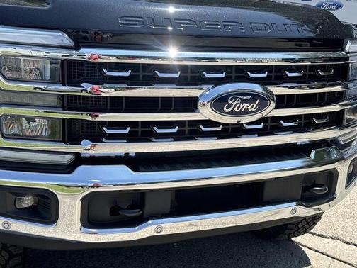 Black Metallic 2026 Ford F-250 Lariat