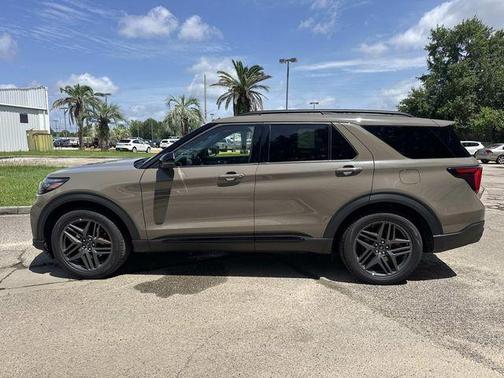 Gray 2026 Ford Explorer ST