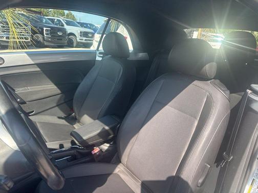 Reflex Silver Metallic 2014 Volkswagen Beetle 2.5L