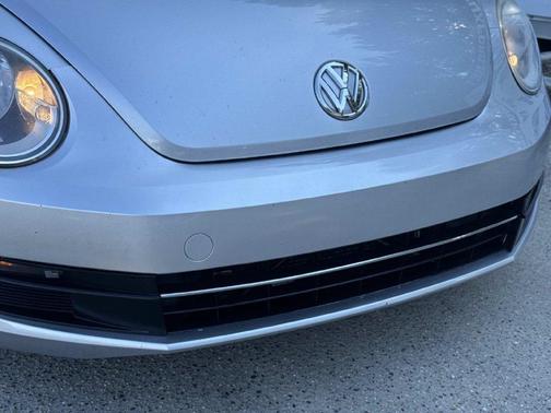 Reflex Silver Metallic 2014 Volkswagen Beetle 2.5L