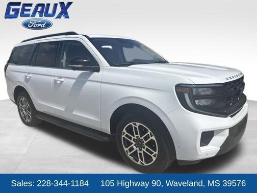 Oxford White 2025 Ford Expedition Active