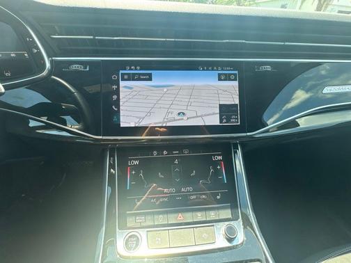 Carrara White 2025 Audi Q7 55 Premium Plus