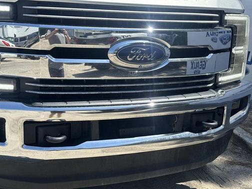 Ingot Silver 2017 Ford F-250 Lariat