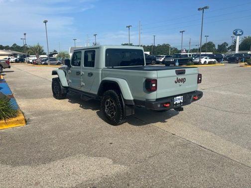 Earl Clearcoat 2023 Jeep Gladiator Mojave