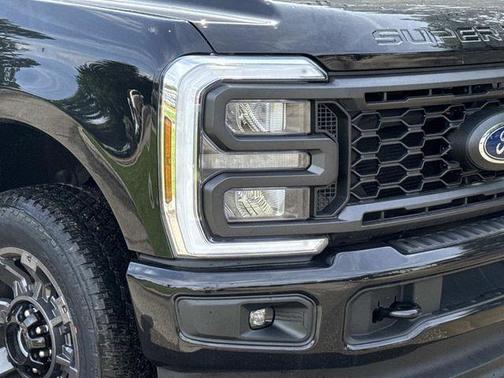 Black Metallic 2026 Ford F-250 XL