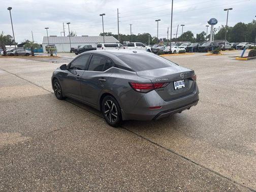 Gun Metallic 2024 Nissan Sentra SV
