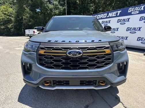 Vapor Blue 2026 Ford Explorer Tremor