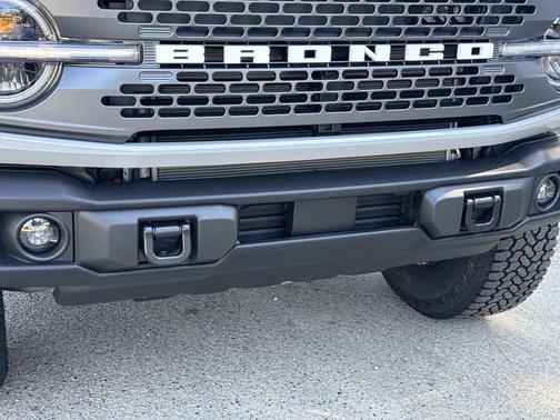 Avalanche 2026 Ford Bronco Badlands