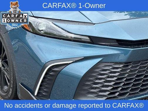 Ocean 2025 Toyota Camry SE