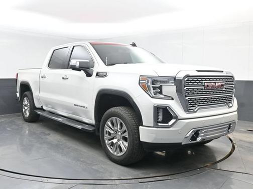 White Frost Tricoat 2019 GMC Sierra 1500 Denali