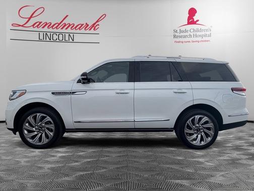 2024 Lincoln Navigator PREMIERE