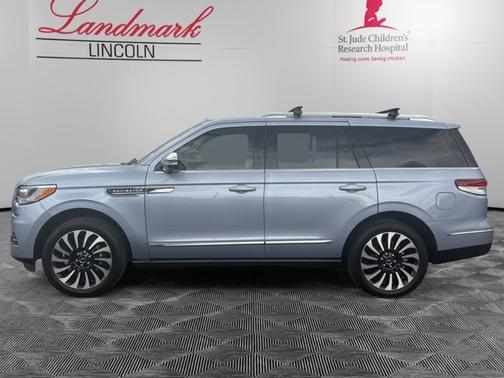 CHROMA CRYSTAL BLUE PREMIUM 2022 Lincoln Navigator BLACK LABEL