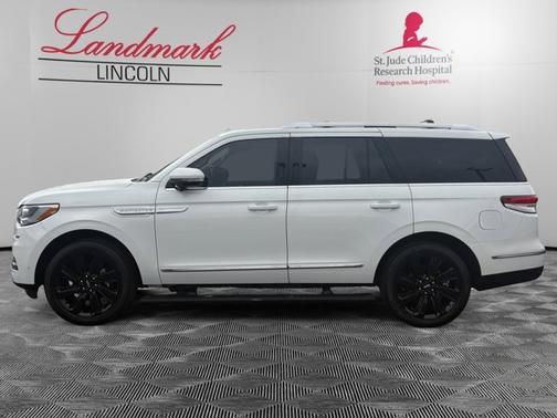 PRISTINE WHITE METALLIC 3C 2023 Lincoln Navigator RESERVE
